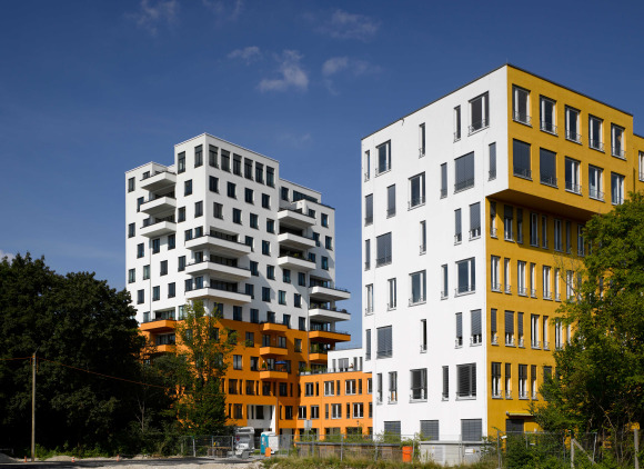 Heizung-Mehrfamilienhaus_Hoval.