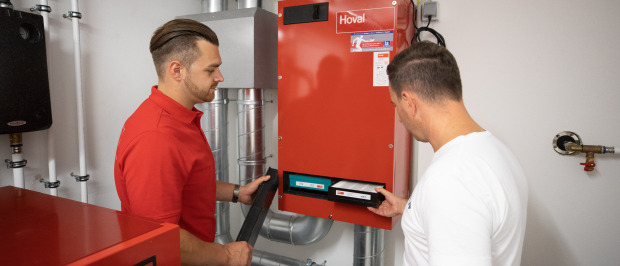 Kundendienst für Heizung, Lüftung und Kühlung: Ihre Profis von Hoval Österreich sind für Sie da!